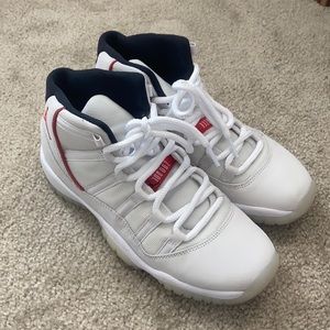 Jordan 11 platinum tint GS